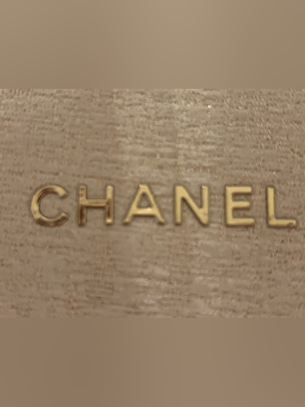 Authentic Chanel 2023 cosmetic bag! - Picture 3 of 6